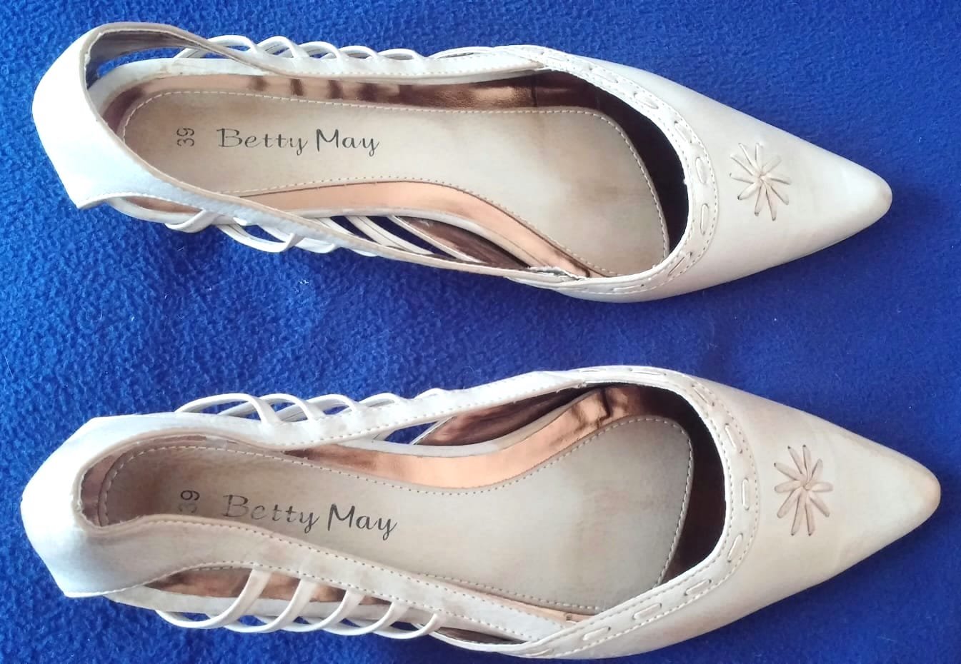 Damen Schuhe Sommer Ballerina Gr.39 in Beige von Betty May 