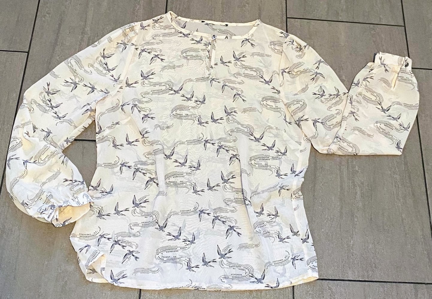 Damen Bluse Gr.M Casual Look mit Pufferärmeln NW 