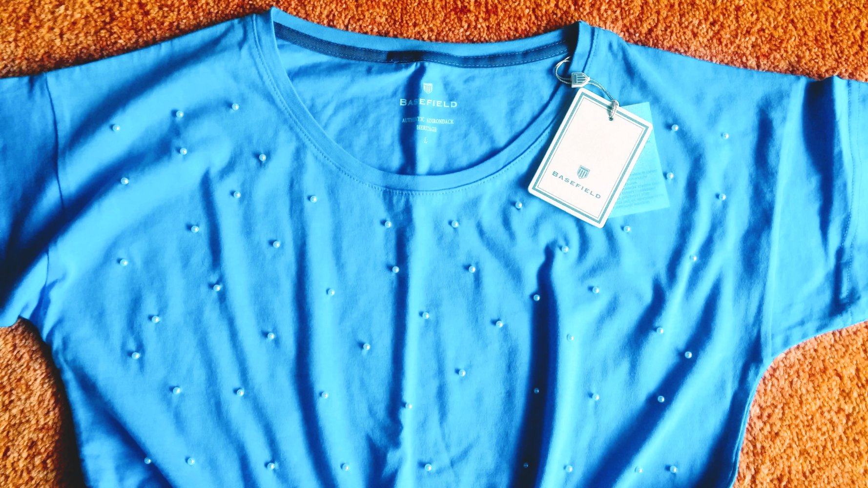 NEU Damen Shirt mit Perlenverzierung Gr.L in Hellblau von Basefield P.25,99€ 