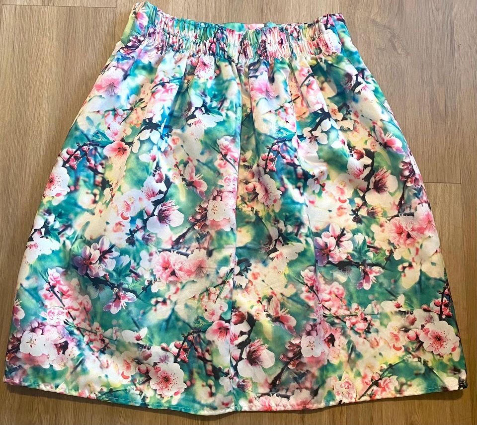 Damen Rock Gr.38 Edler Sommer Schlupfrock mit Blumenmuster in Multi Colour NW 