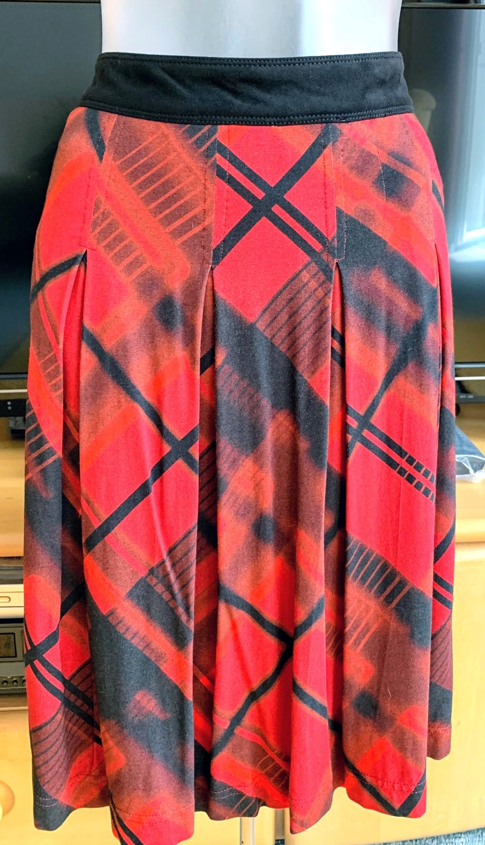 NEU Damen Rock Jersey Gr.38 Rot-Schwarz kariert von Kapalua 