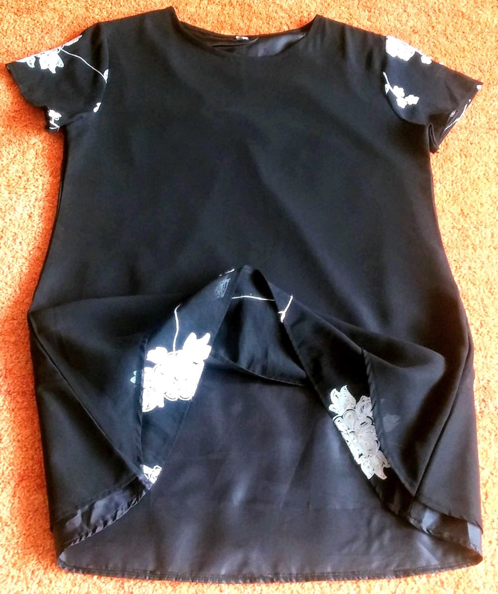 Damen Kleid Sommer Tunika im Lagenlook Gr.M Schwarz/Weiß mit Stickerei NW 