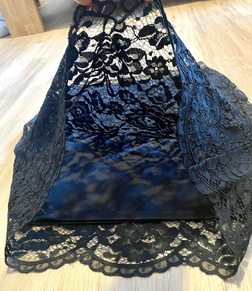 Damen Rock Spitzenrock Gr.S in Schwarz von Laura Torelli NW 