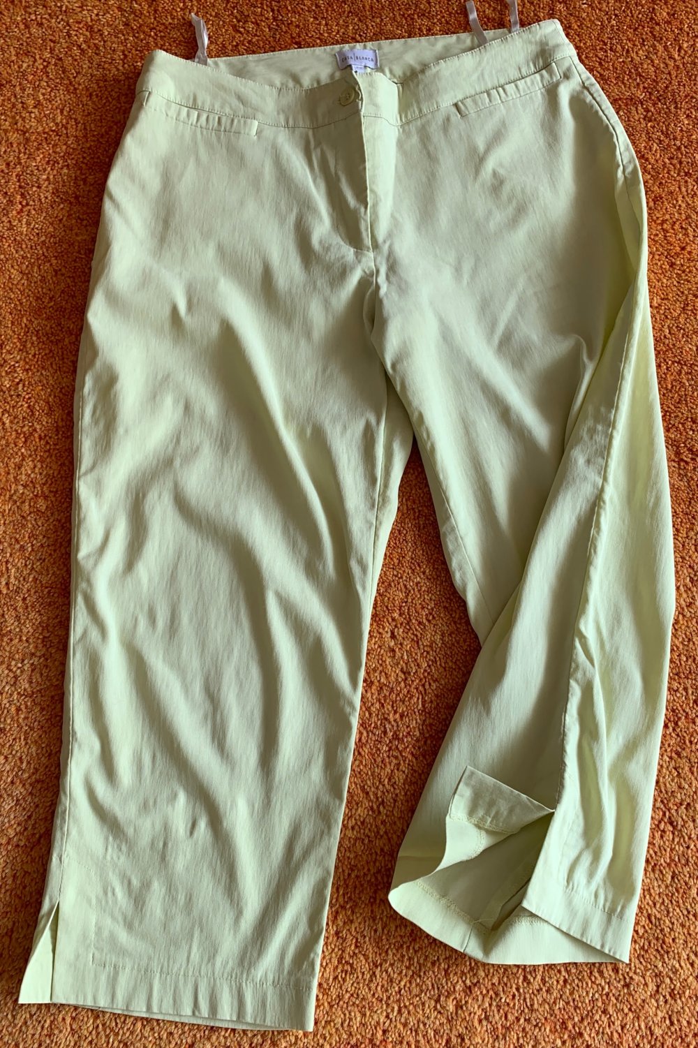 Damen Capri Hose Sommer Stretch Gr.40 in Gelbgrün von Casa Blanka 