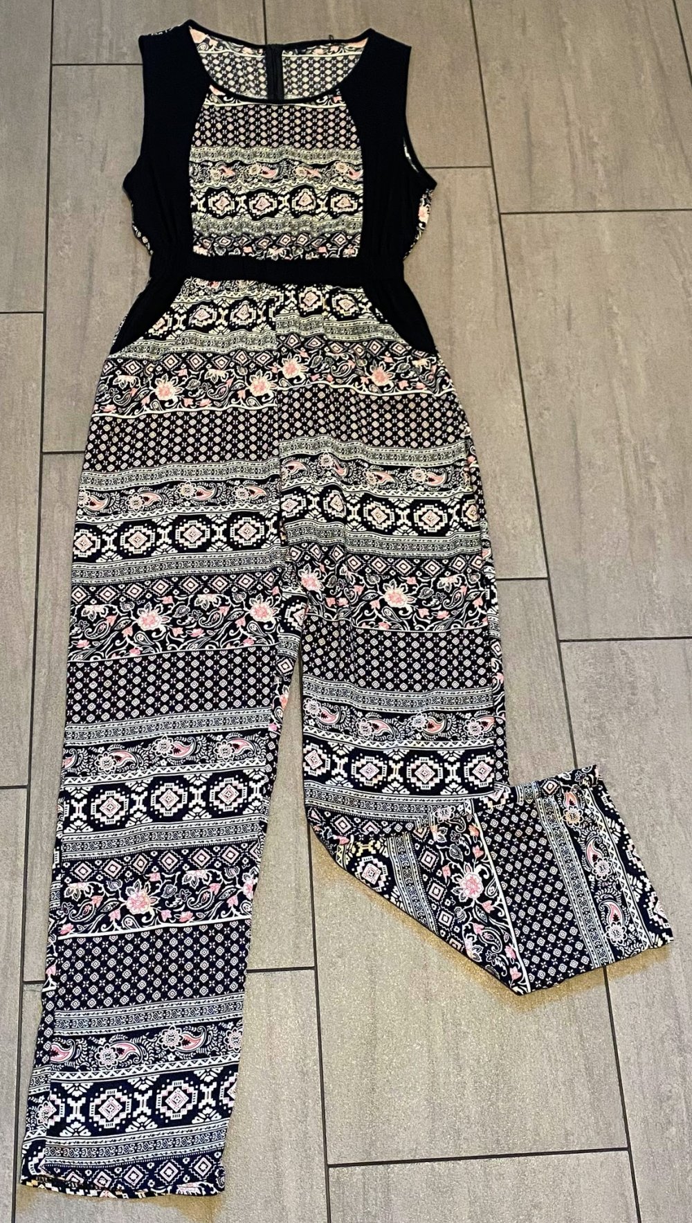 Damen Hose Jumpsuit Sommer Gr.M Bunt gemustert neuwertig