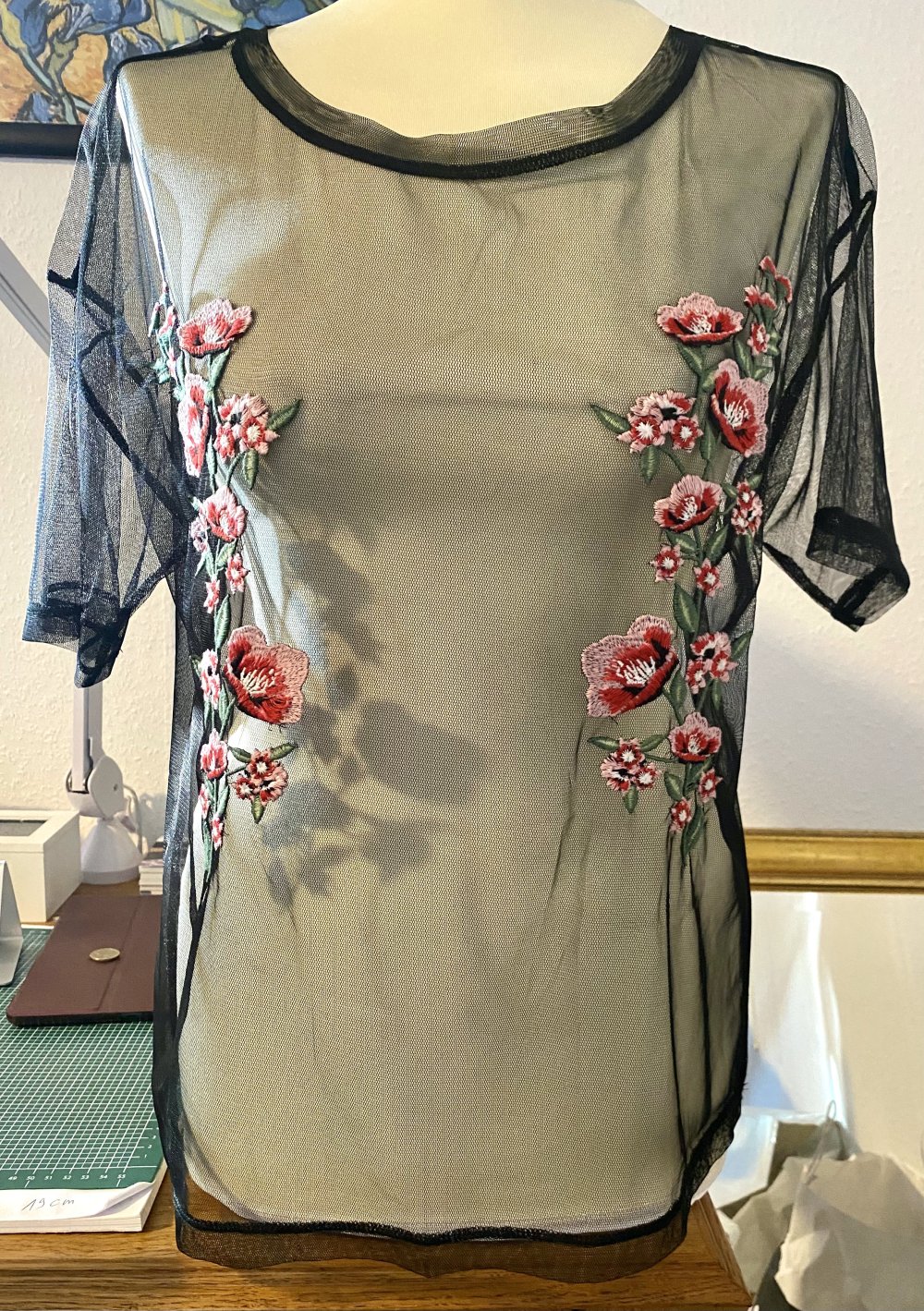 Damen Shirt SEXY Bluse Spitze transparent Gr.S schwarz geblümt NW