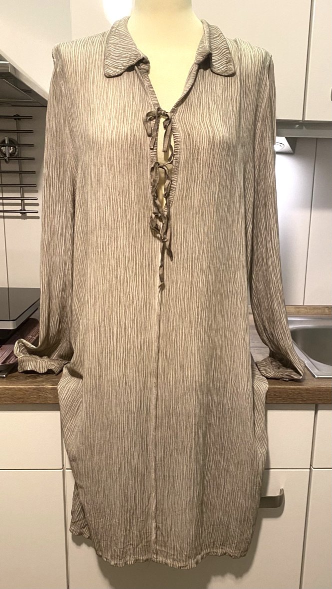 NEU Damen Kleid Sommer in verwaschener Optik Gr.XL Beige Made in Italy 