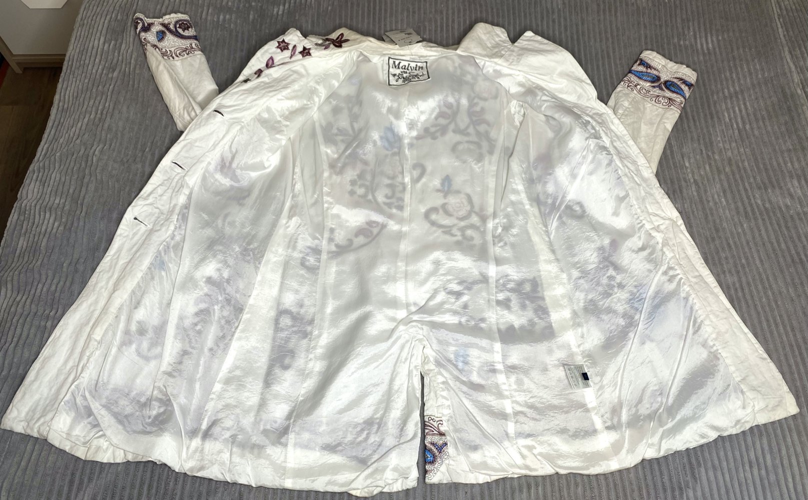 NEU Sommermantel Gehrock von Malvin Gr.36 Creme mit floraler Stickerei NP 199,90 €