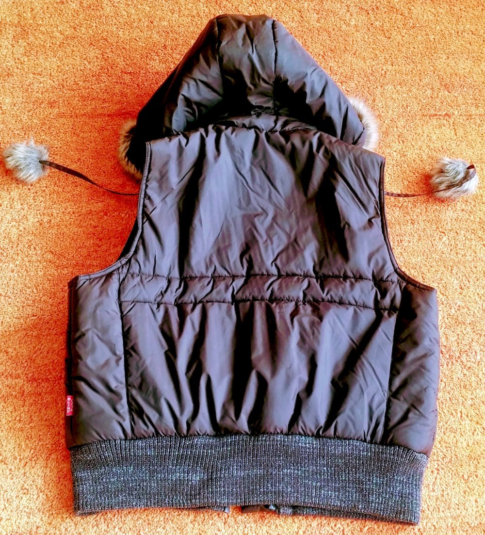 Damen Weste Winterweste mit Kapuze Gr.S/M in Braun von Blind Date NW 