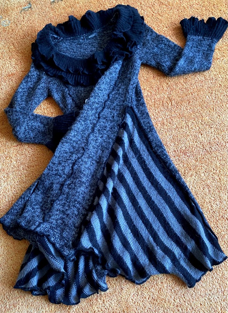 Damen Mantel Kleid Strick Mantelkleid Gr.38 in Schwarz/Grau im Zipfelstil von Miss 83 