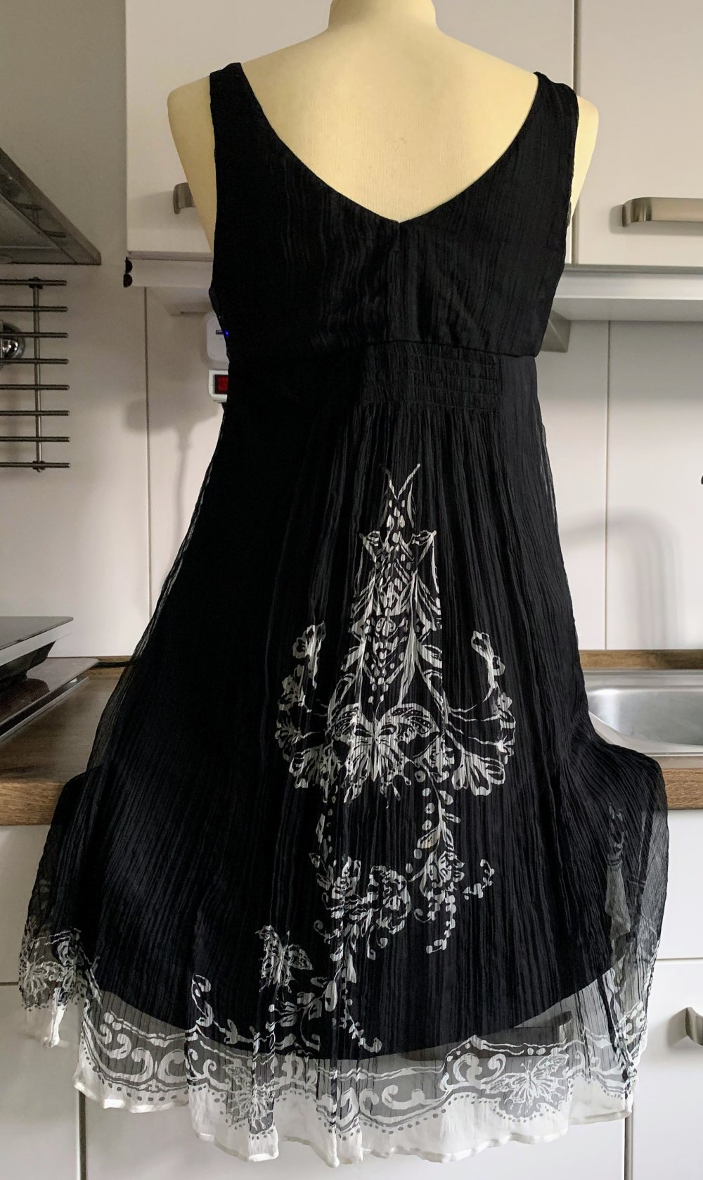 Damen Kleid Sommer mit Trägern Empire-Stil Gr.S Schwarz/Creme gemustert Derhy 