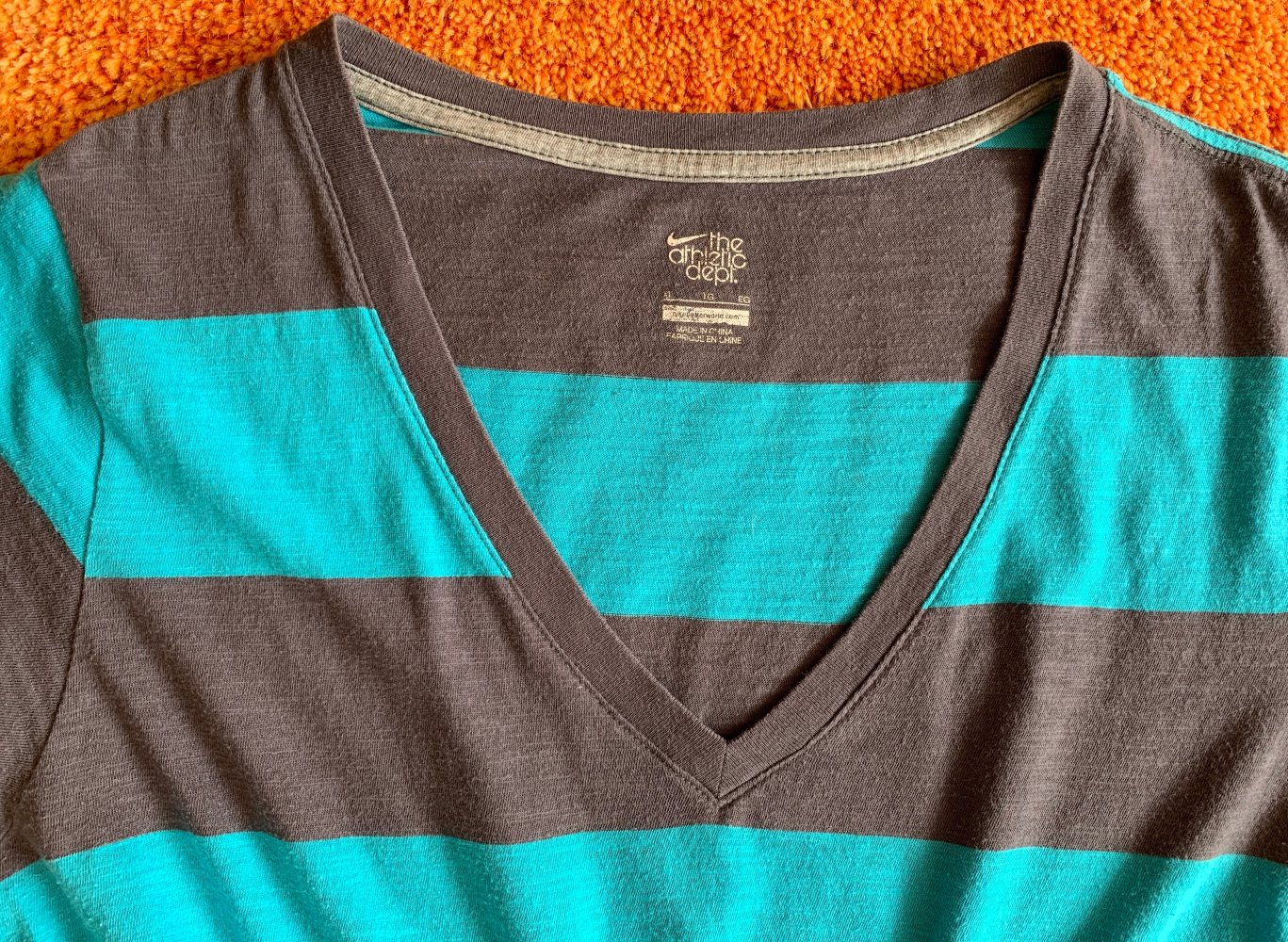 Damen Shirt Jersey gestreift Gr.S Braun/Türkis Nike the athletic dept 