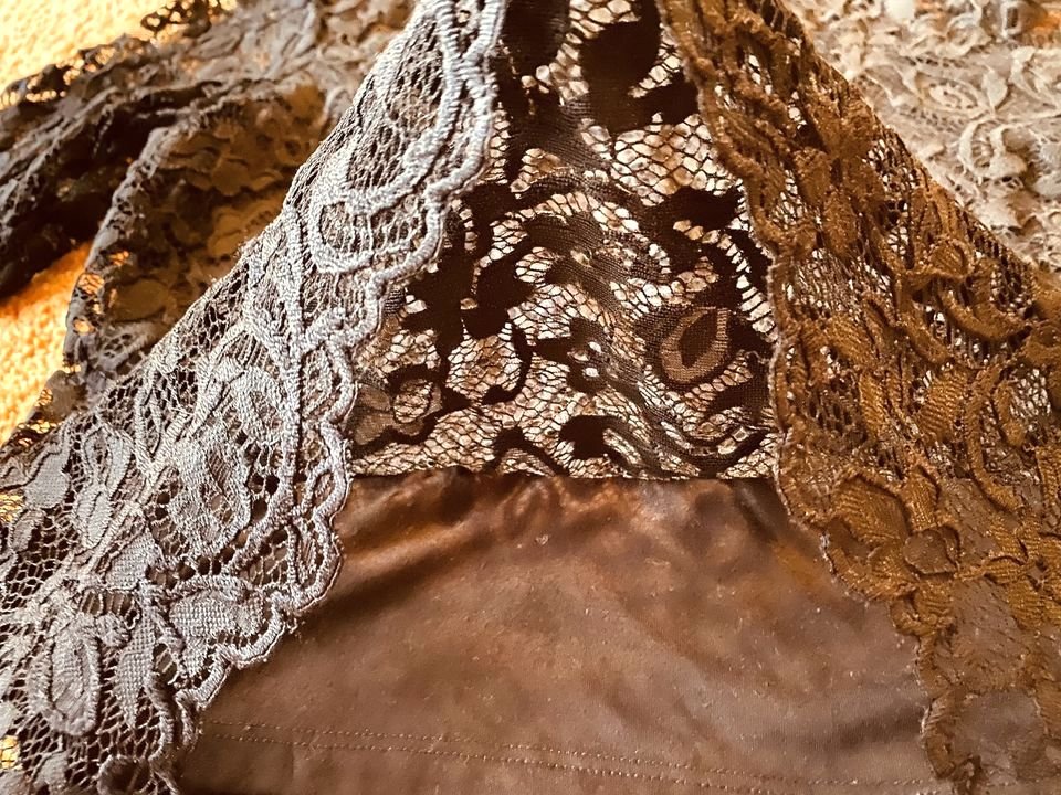 Damen Shirt Spitze Bluse Gr.S in Schwarz 