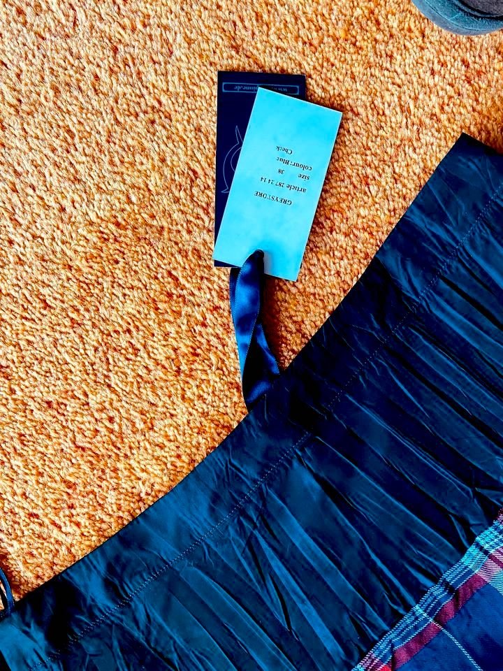 NEU Damen Rock Edel Kariert Crash Optik ZipfelSaum Gr.38 Lisa Campione 