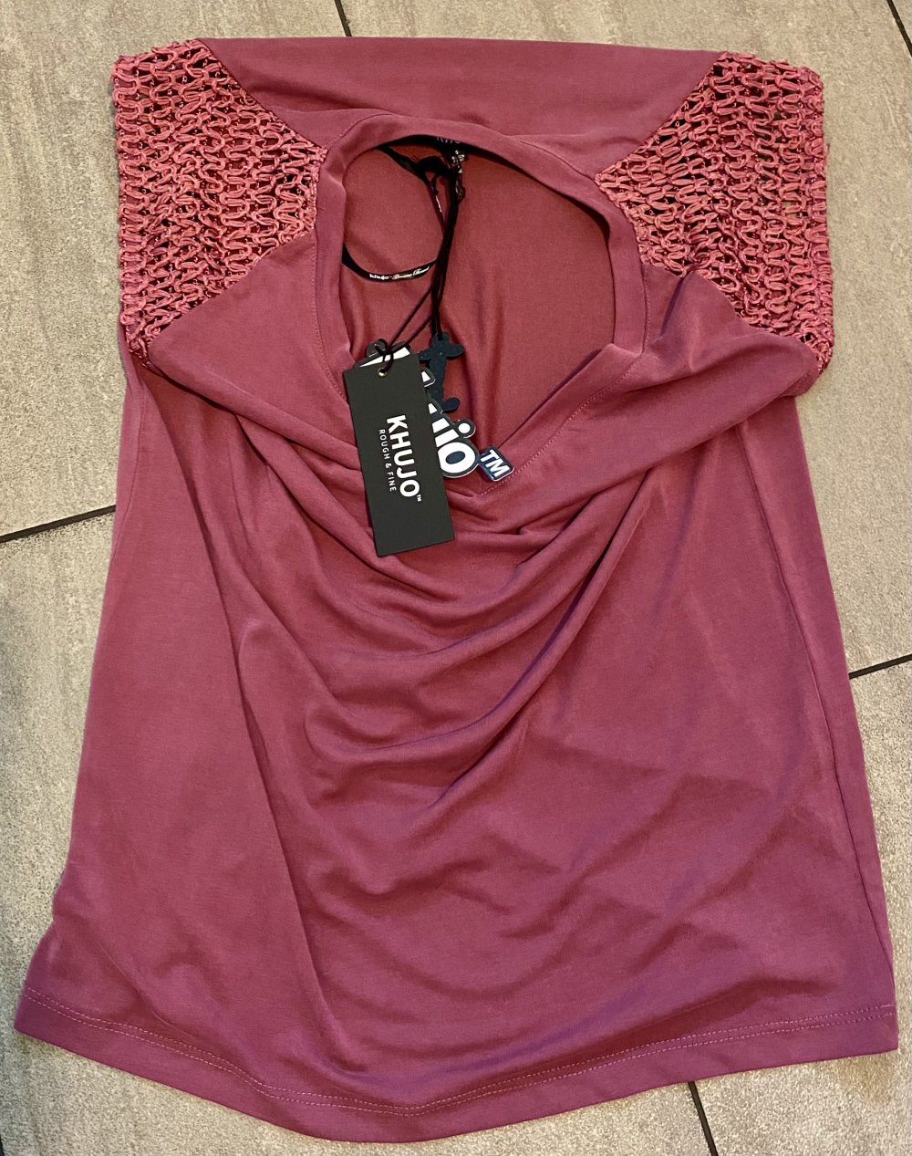 NEU Damen Shirt Sommer Stretch Bluse mit Spitze Gr.S Beerenrot Khujo „Avonmora“ 
