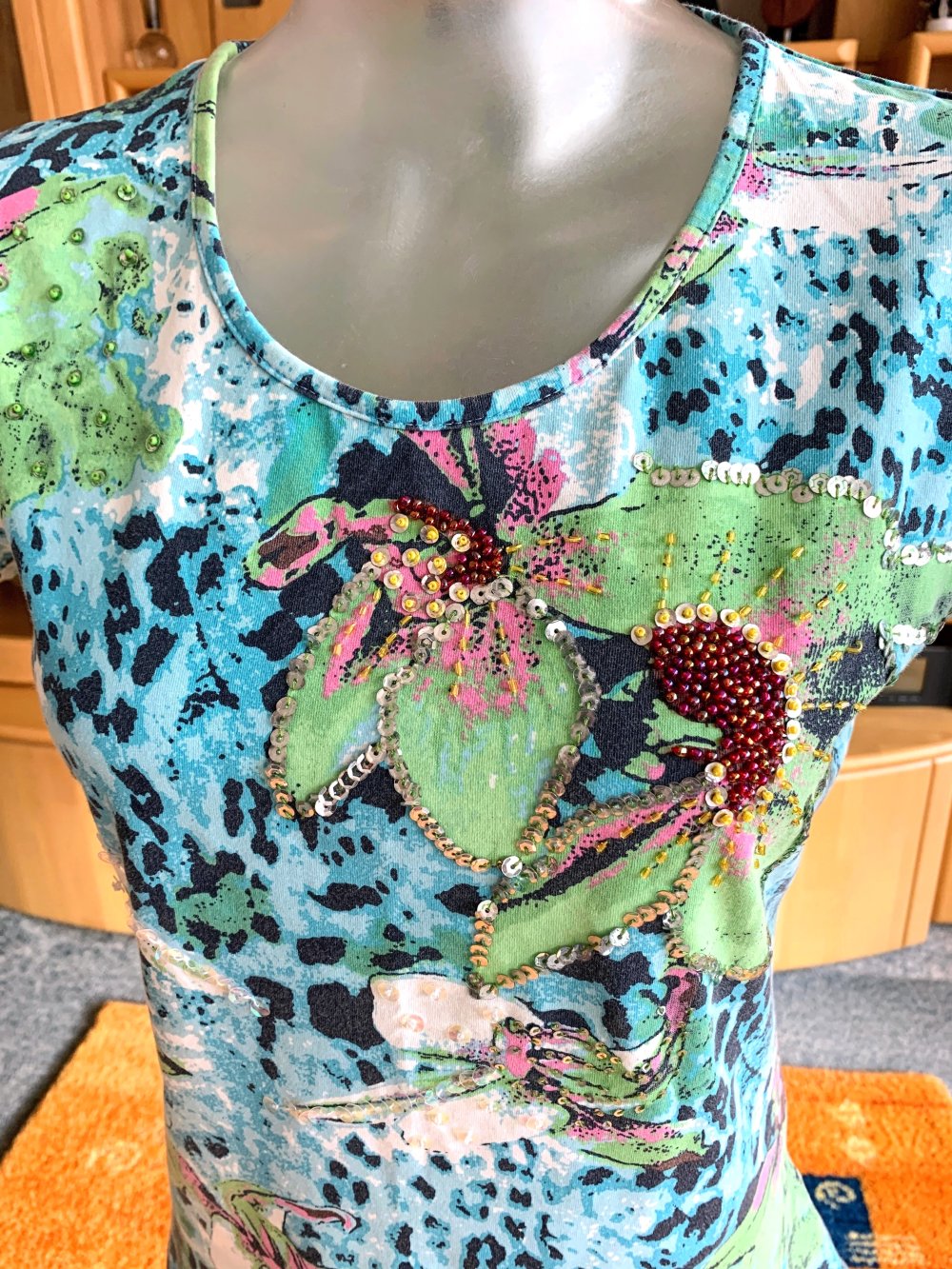 Damen Shirt Gr.36 Bunt gemustert mit Pailletten Blumenprint Romantisch