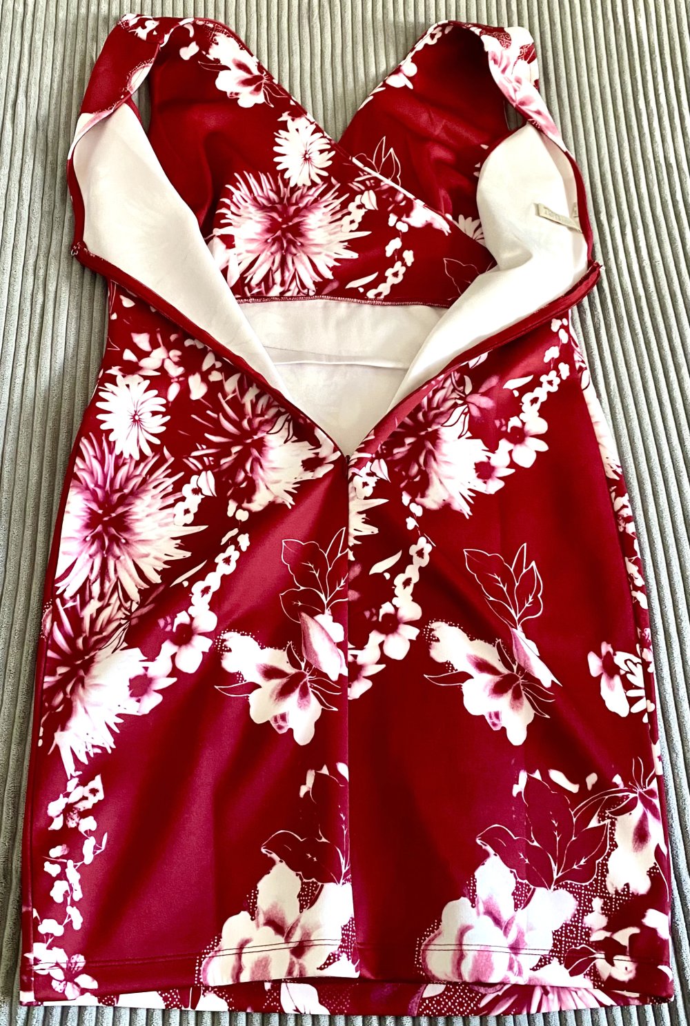 Damen kleid Sommer Wickeloptik ärmellos Gr.40, geblümt  Bodyflirt Boutique NW 