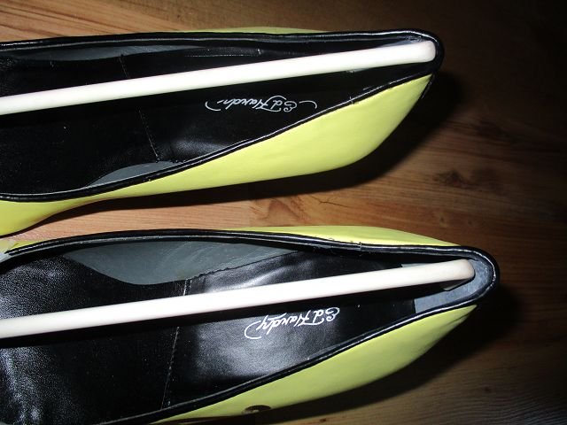 Gelbe Ed Hardy Pumps mit Panther Motiv, Größe 39, NEU