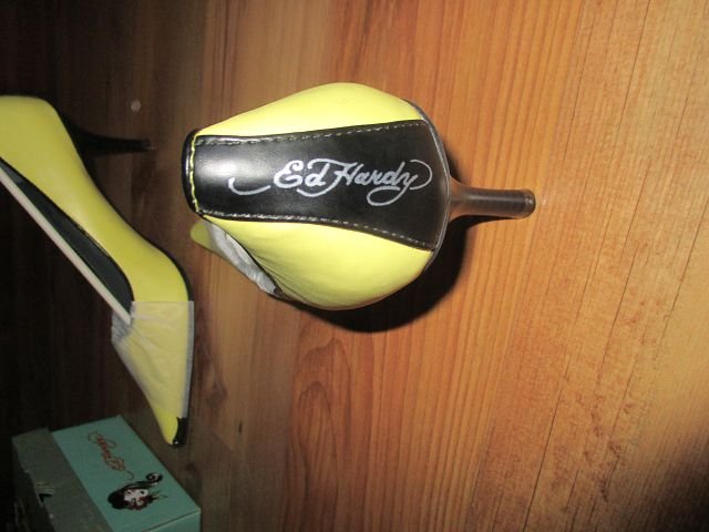 Gelbe Ed Hardy Pumps mit Panther Motiv, Größe 38,5 - NEU