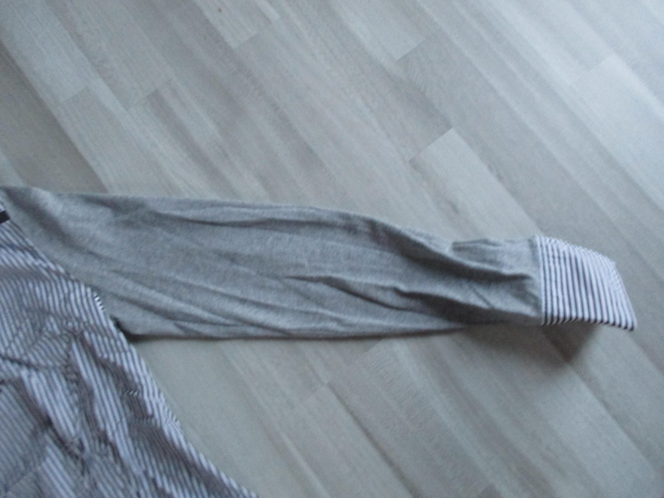 Anthrazit-weiß gestreifte Bluse von Nadine H. - Größe 38 - TOP!