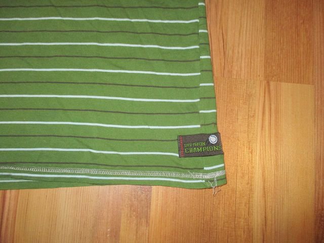 Grün gestreiftes Top von Yigga - Größe M - super Zustand