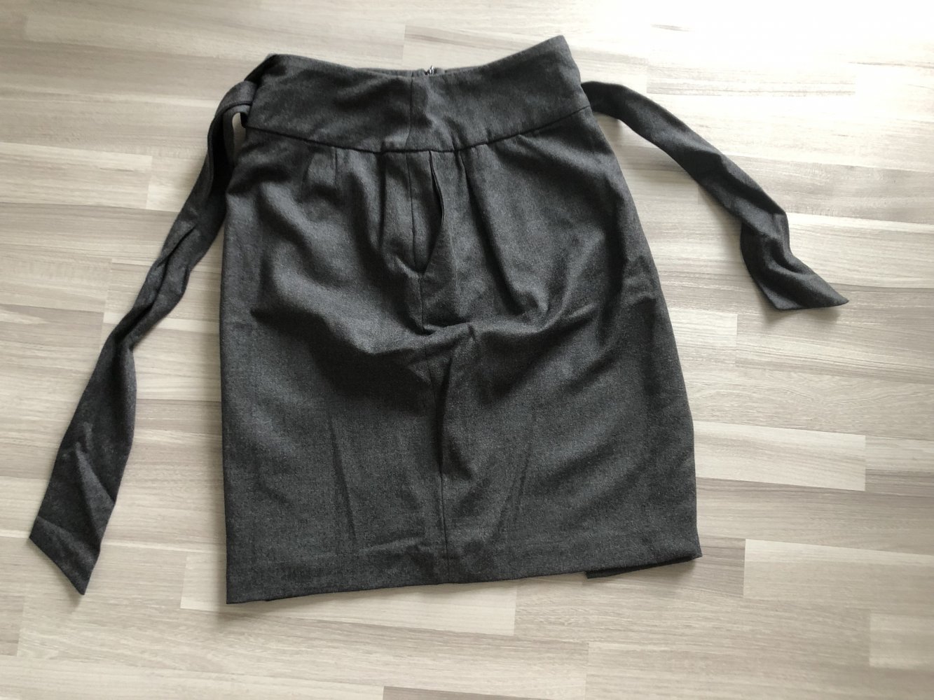 Dunkelgrauer Rock von Henry Cotton´s Größe M - TOP-Zustand!