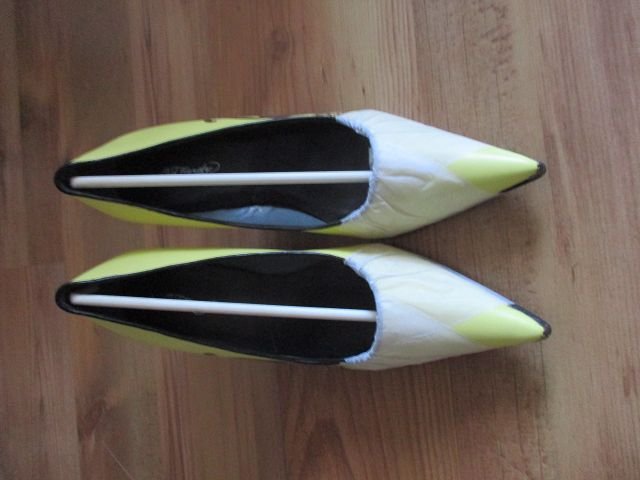 Gelbe Ed Hardy Pumps mit Panther Motiv, Größe 38,5 - NEU