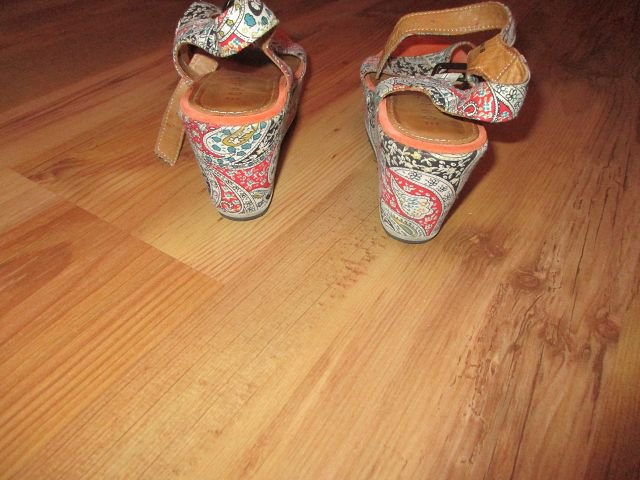 Bunte Esprit Sandalen mit Keilabsatz - Größe 38 - TOP-Zustand! Seventies 70er