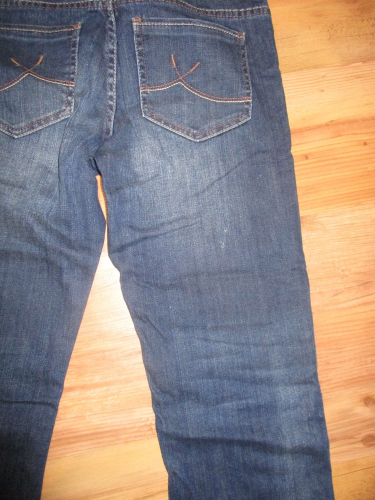 Blaue  3/4 Jeans  - s. Oliver - Größe 34 - super Zustand!