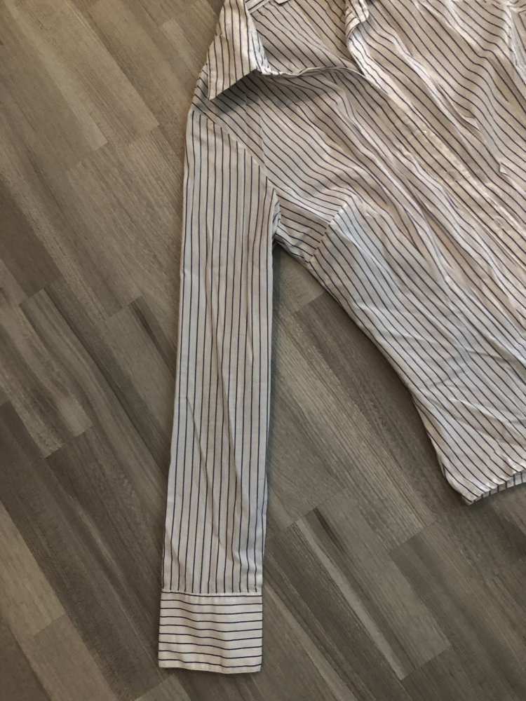 Weiß-lila gestreifte Bluse von Pimkie - Größe M/L - TOP!