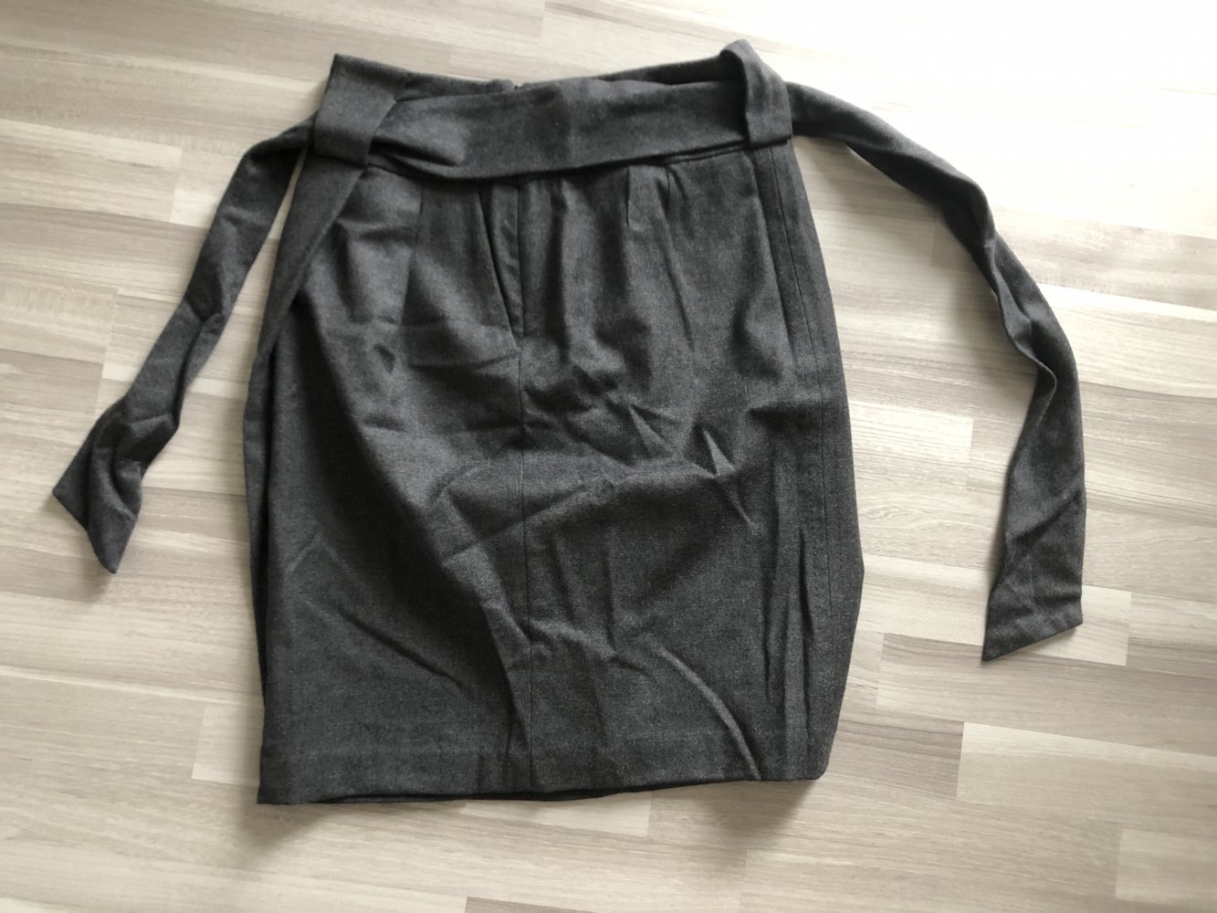 Dunkelgrauer Rock von Henry Cotton´s Größe M - TOP-Zustand!