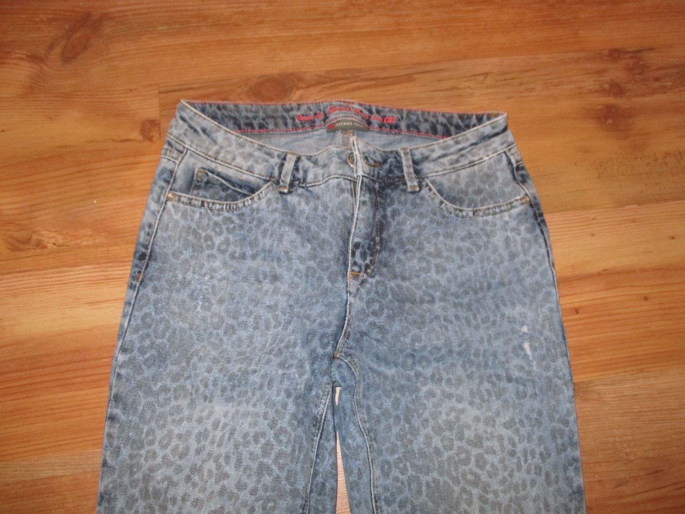 Blaue Jeans mit Leopardenmuster - Street One - Größe 27 - guter Zustand!
