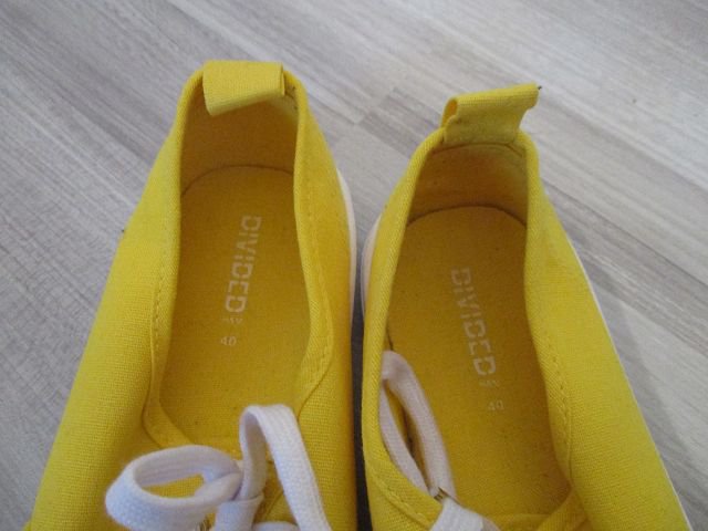 Gelbe Sneaker - Divided - Größe 40 - ungetragen!