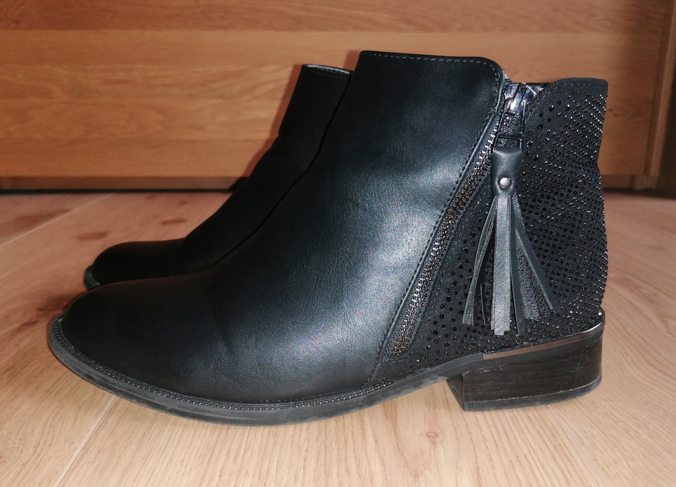 Claudia Ghizzani Damen Stiefeletten mit Reißverschluss Gr. 41