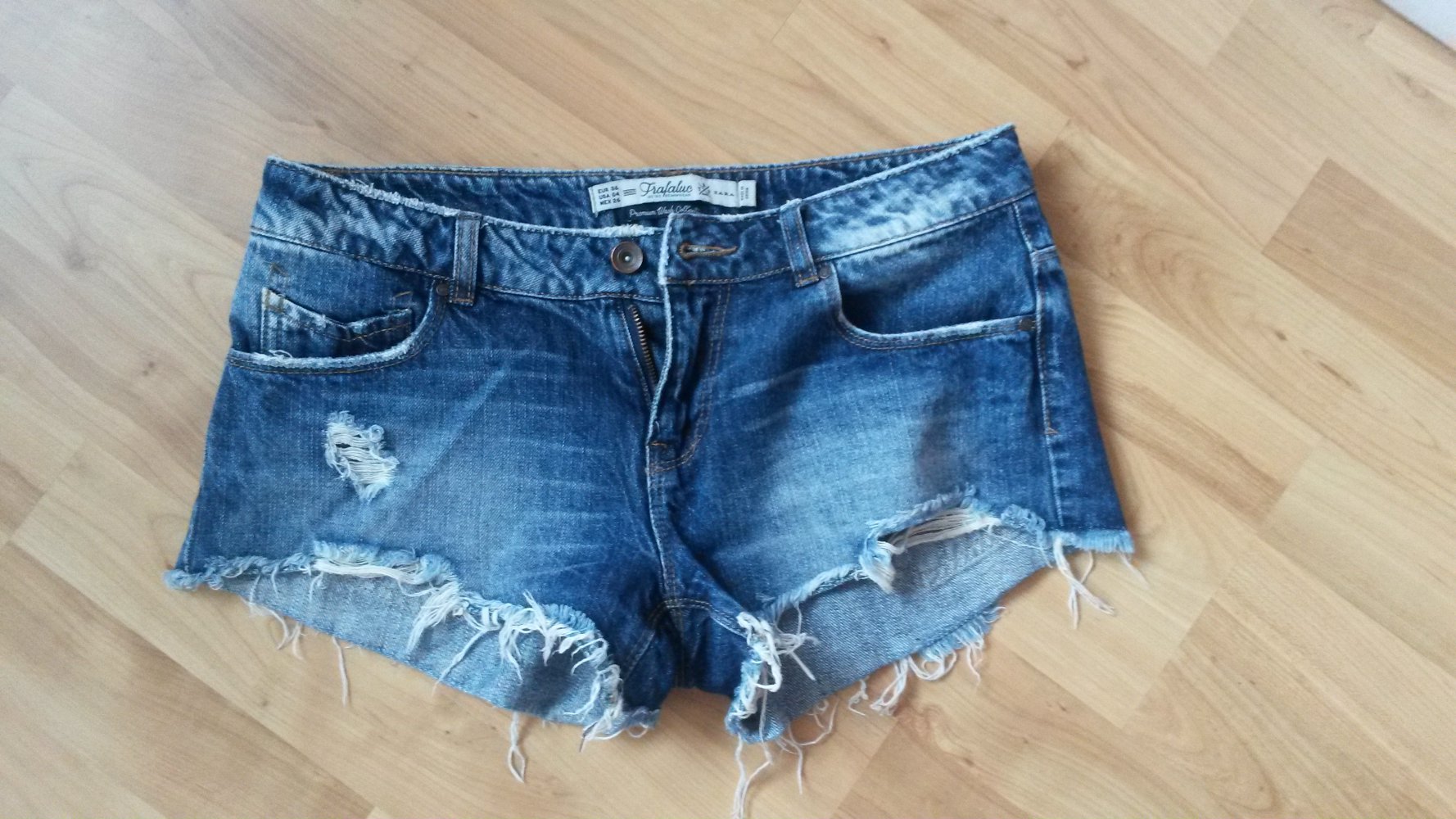 Jeans Hotpants mit Fransen Gr.36