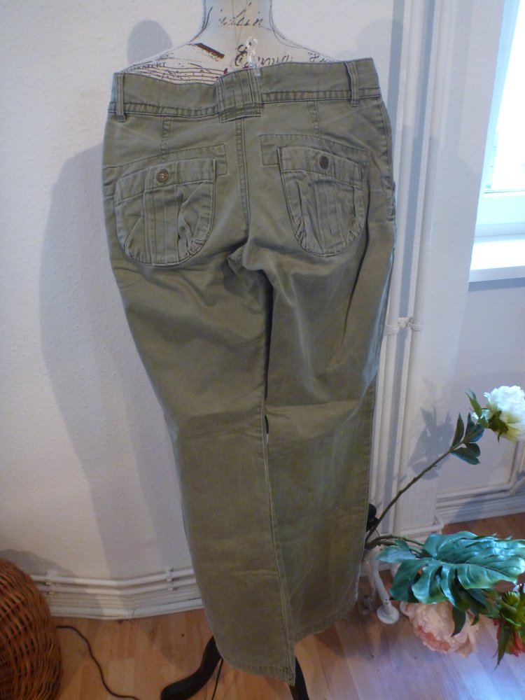 olivegrüne Hose Gr. 27/S/36