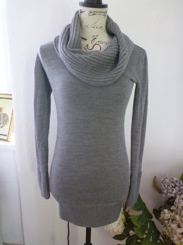 grauer Pullover Gr. S/36