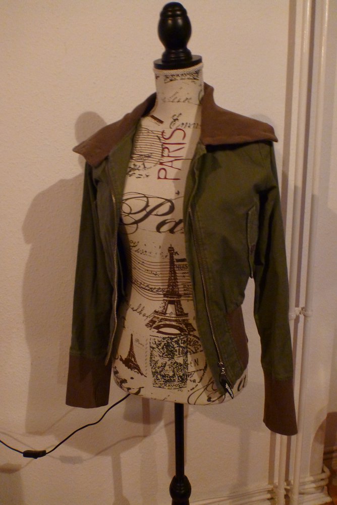grüne Bench Jacke Gr. S/36