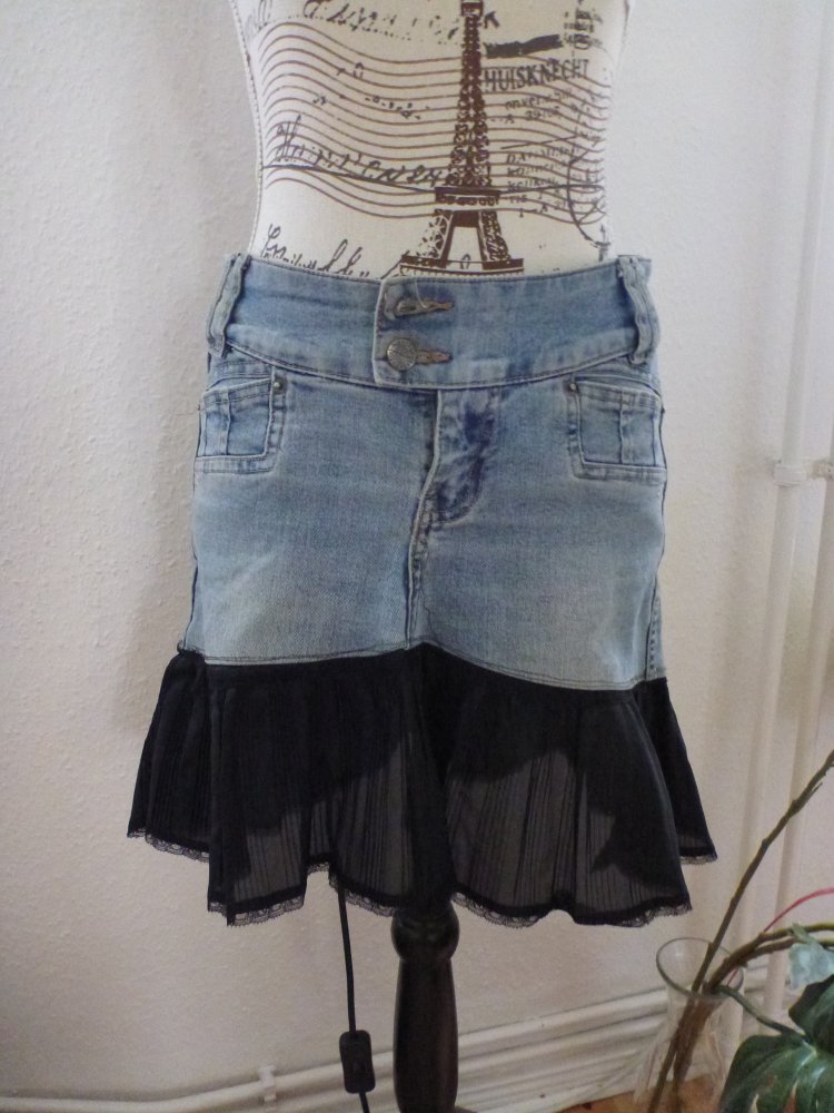 Jeans-Rock Gr. S/36