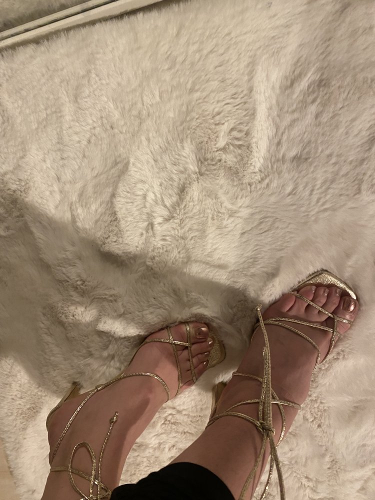 Goldene Schnürheels 