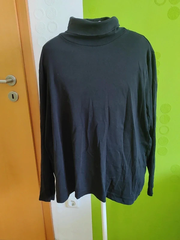 Schwarzer Rollkragenpullover Gr.44/46