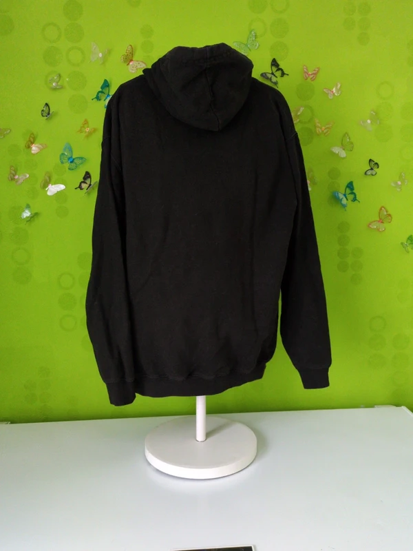 Schwarzer Kapuzenpulli Gr. 164 