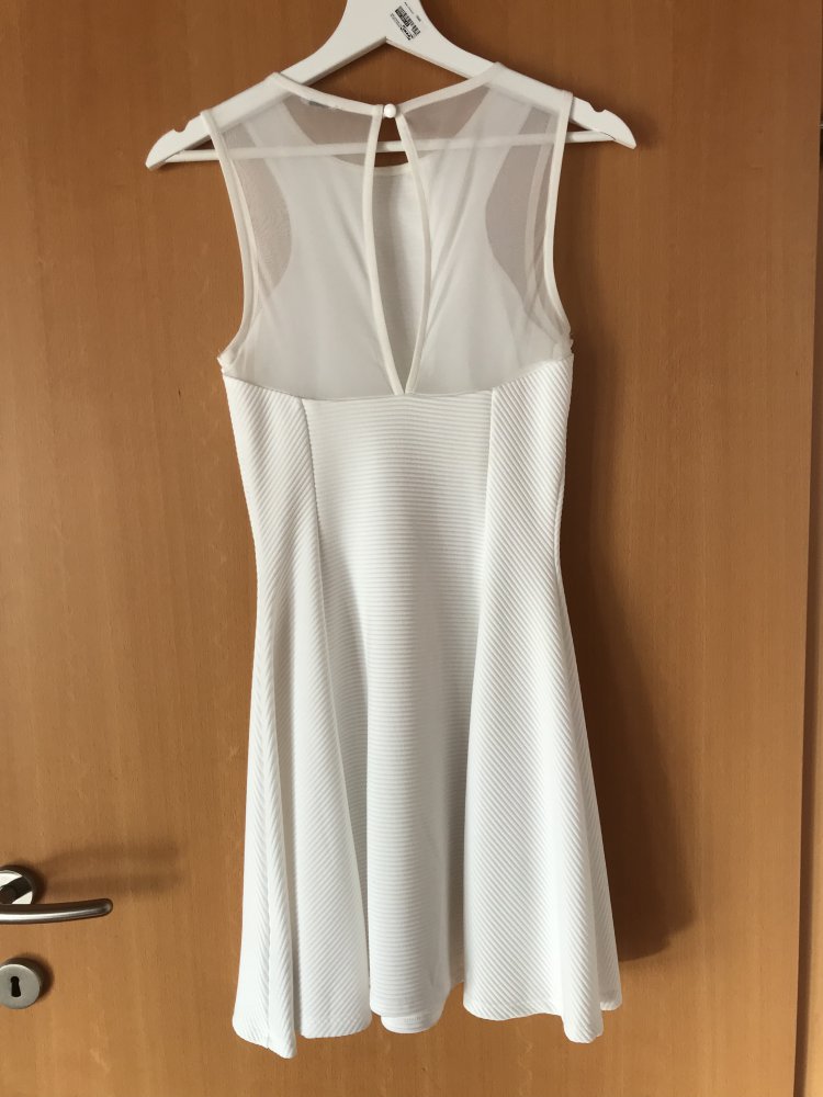 Weisses Kleid