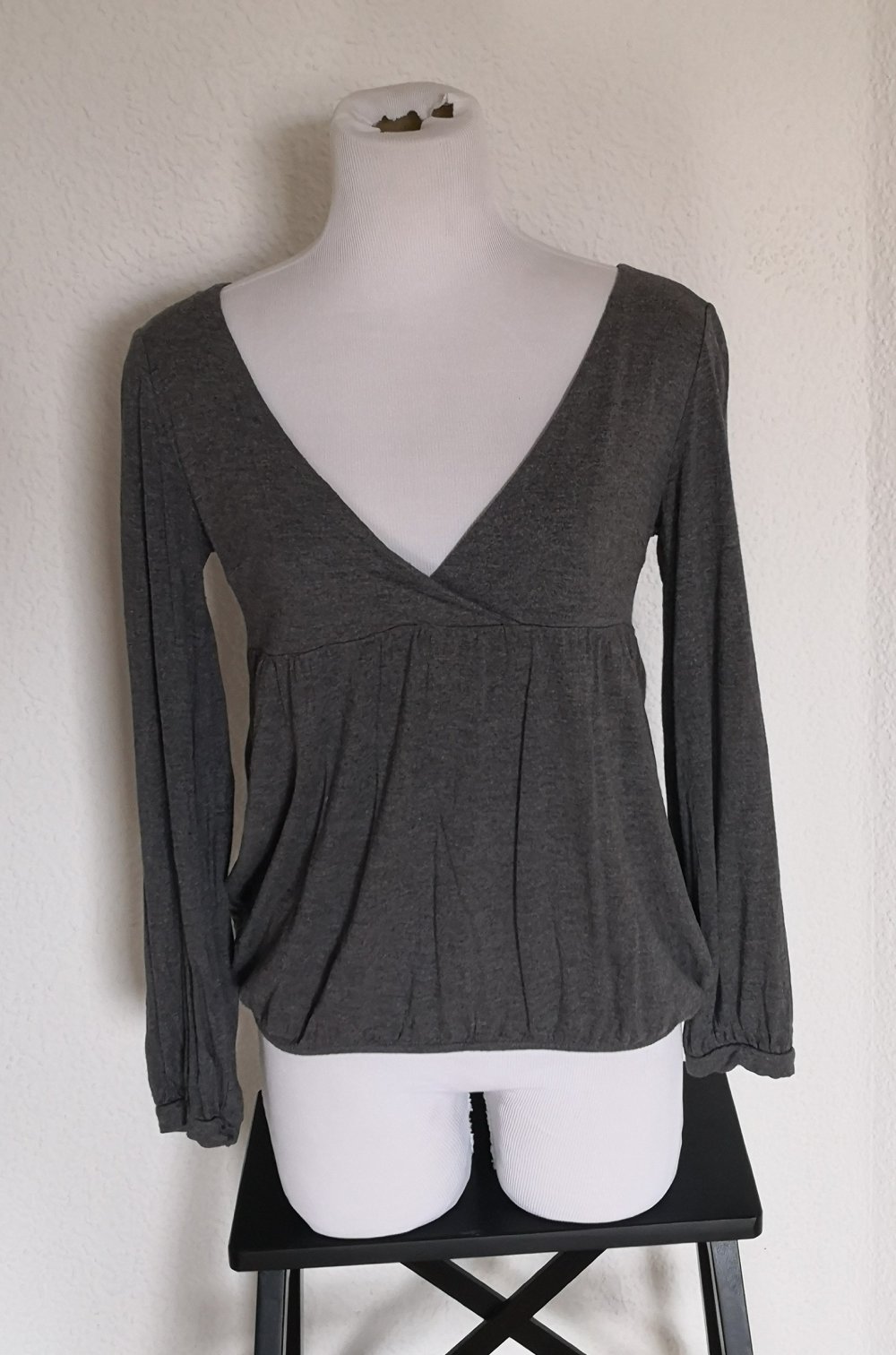 süßes Tunika-Shirt von H&M, Gr. S, dunkelgrau