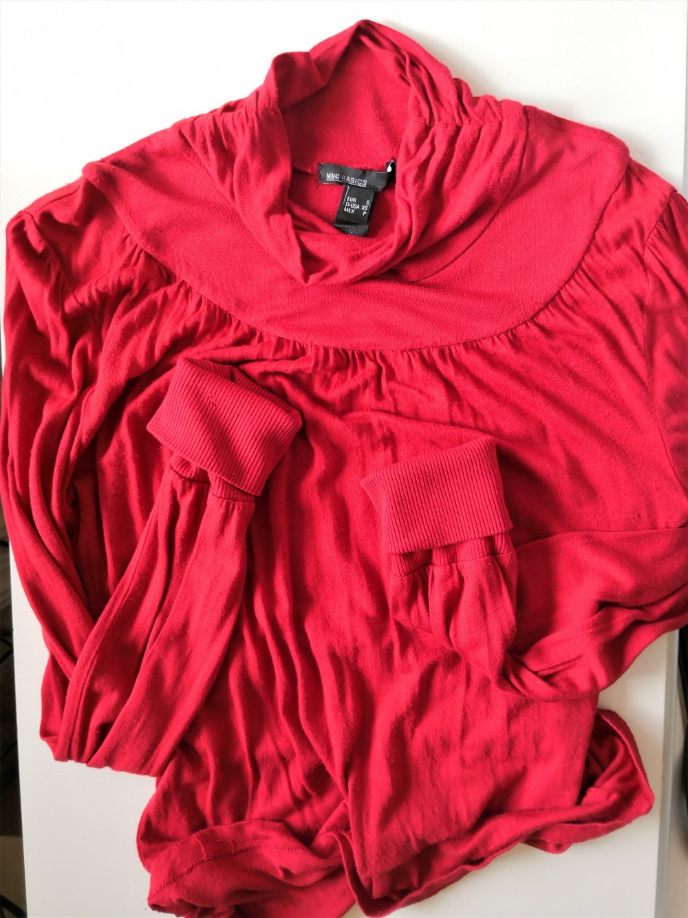 dünner Pulli mit Rollkragenansatz von Mango, rot, Gr. S