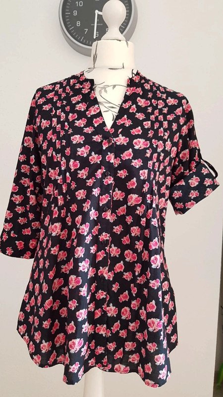 Bluse blumig 42