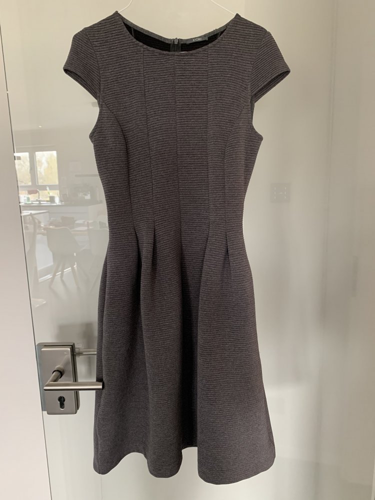 Kleid von Kiomi Größe 34