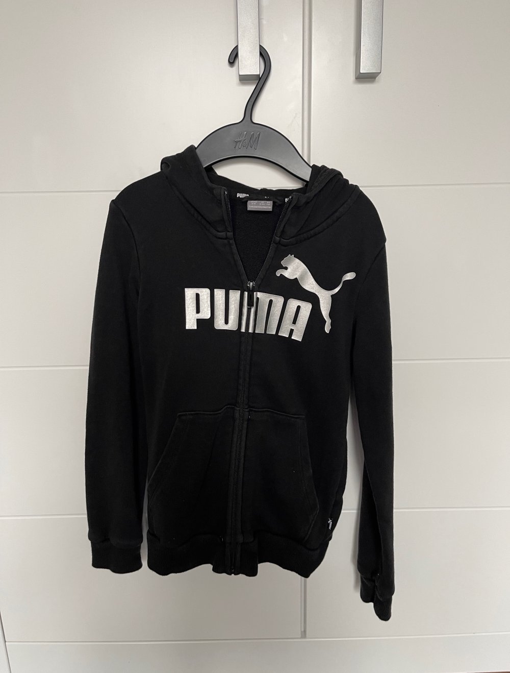 Sweatjacke von Puma Größe 140