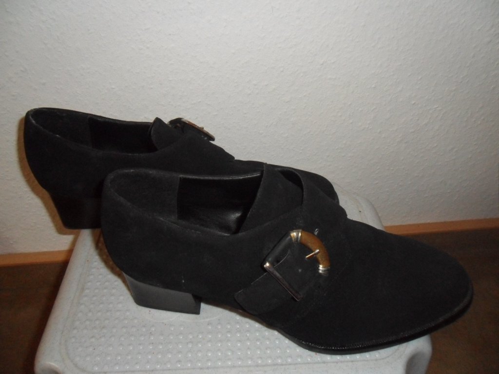 Damen Hackenschuhe Pumps mit Schnalle Gr. 37 schwarz