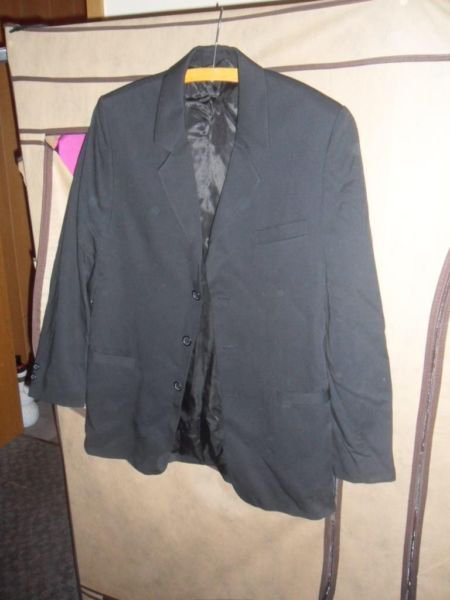 Schwarzer Blaser/Jacket Gr. 176